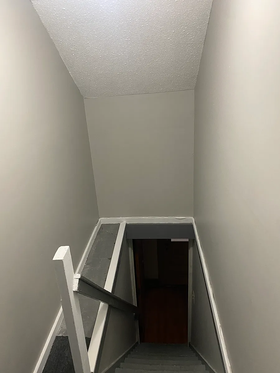 Building Photo - 1880 Seaview Ave #3N