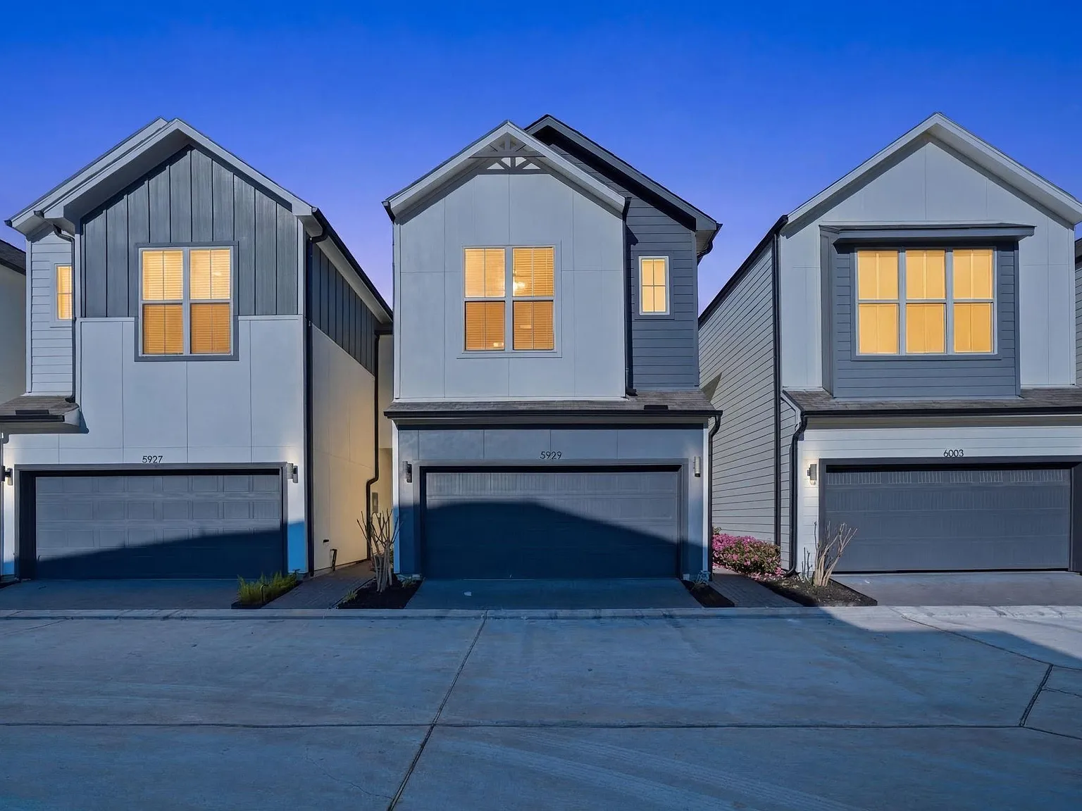 3 bed, 2.5 bath, 1629 sqft, $2,850 — Photo 1