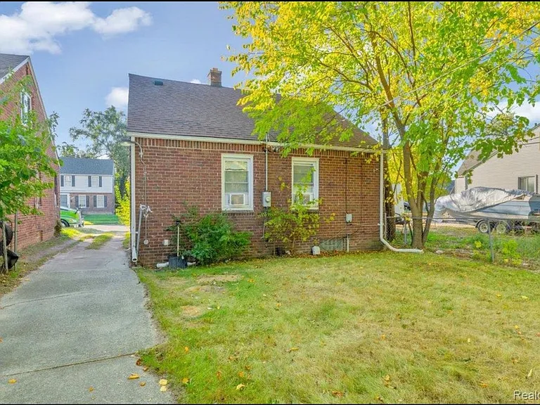 15808 Coyle St — Photo 41