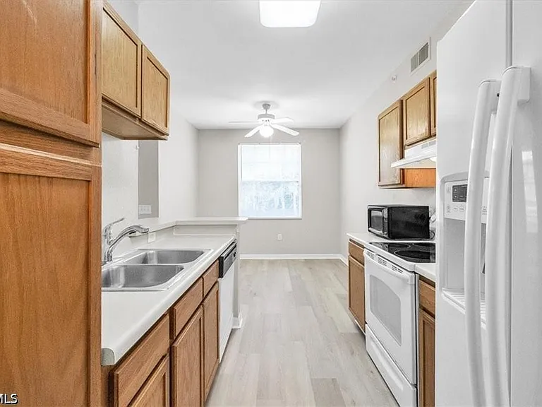 7940 Preserve Cir #916 — Photo 7
