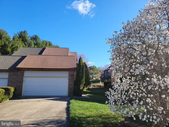 10 Bowie Dr, Wilmington, DE 19808