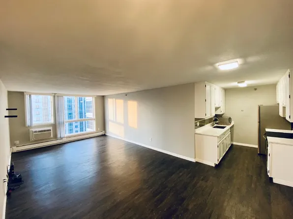 433 S 7th St APT 1717, Minneapolis, MN 55415