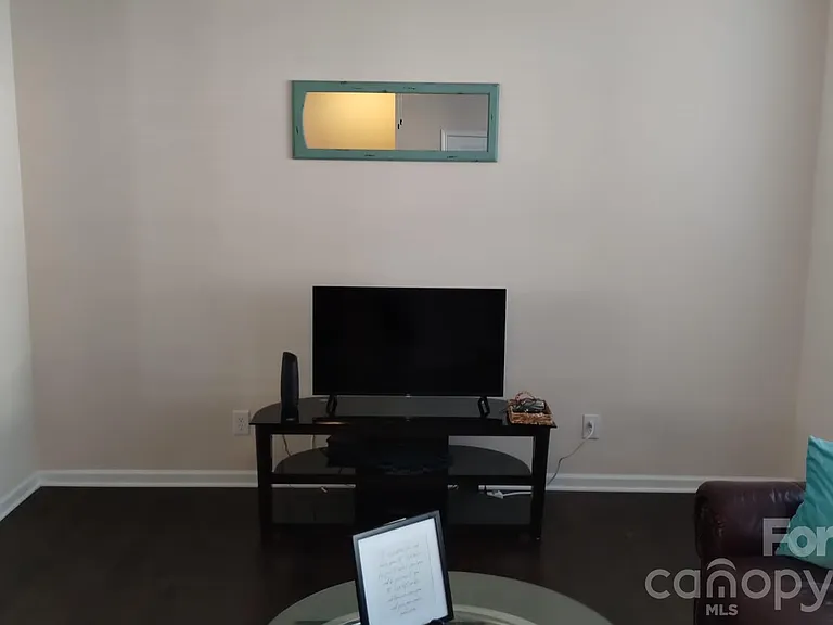 8513 Sharonbrook Dr — Photo 6