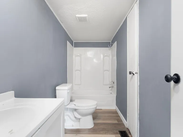 60691 Carroll St — Photo 10