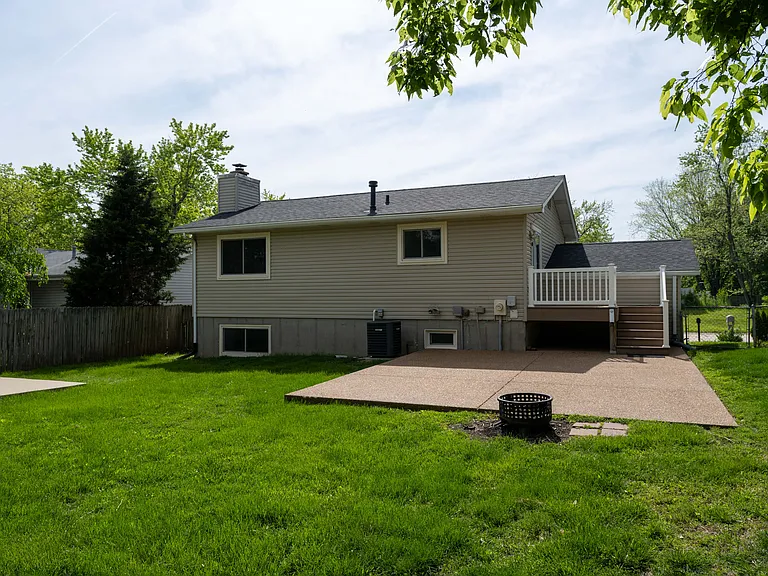 40 Oak Knoll Dr — Photo 30