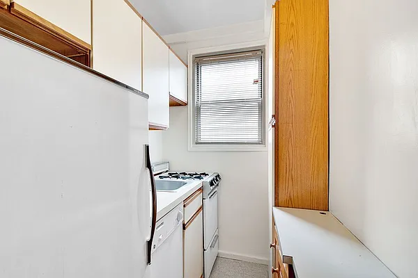 Rented by LG Fairmont Group | media 11