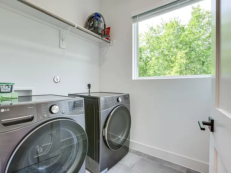 3484 Luca St — Photo 13