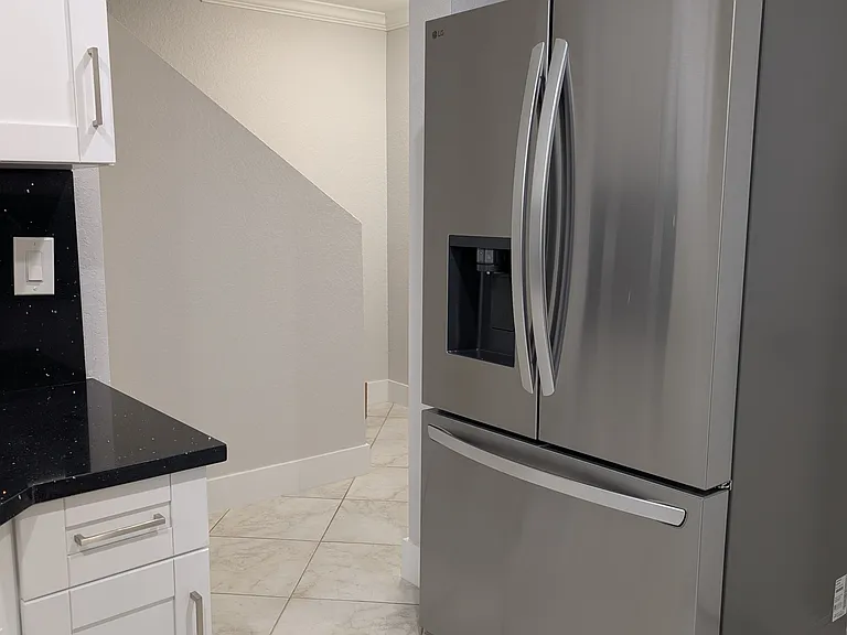 22104 Majestic Woods Way — Photo 6