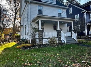 21 Maple St, Pittsford, NY 14534