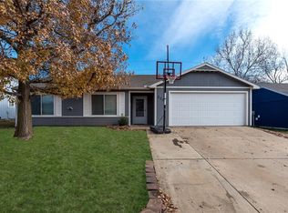 2217 S 17th St, Rogers, AR 72758