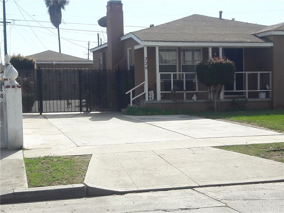 1st image of 220 W 119th St