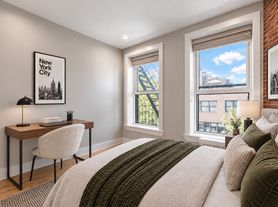 53 W 8th St, New York, NY