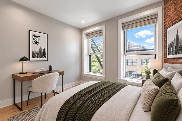 Bedroom, photo 1