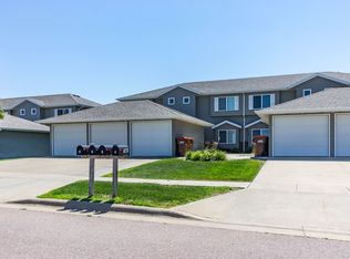 Boulder Pointe Townhomes, Sioux Falls, SD 57106