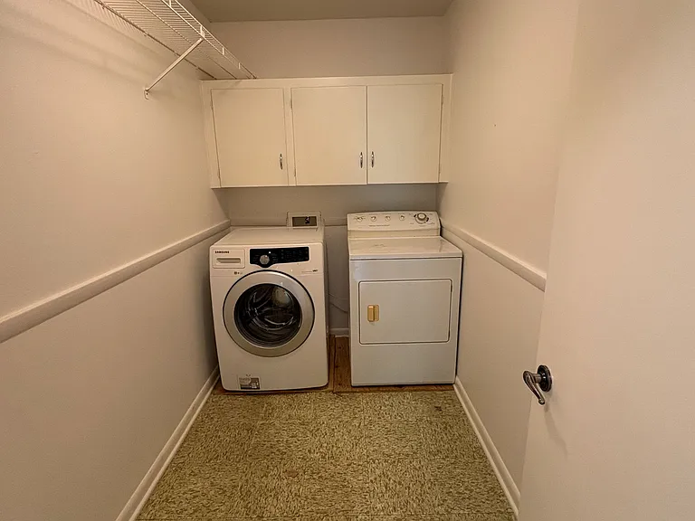 2620 N Taylor St — Photo 5