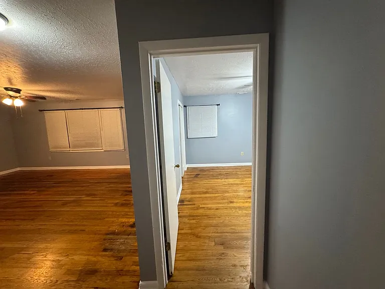 324 Race St — Photo 11