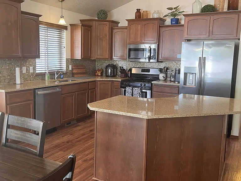 2911 W Cranberry Ave — Photo 5