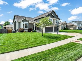 14606 Green Castle St, Smithville, MO 64089