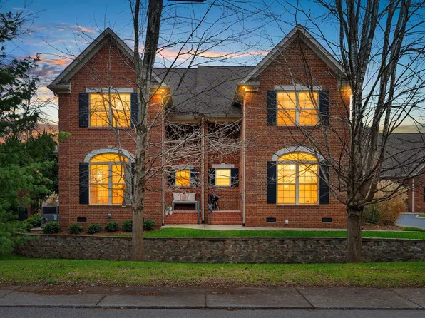 128 Brilliantine Cir, Franklin, TN 37064