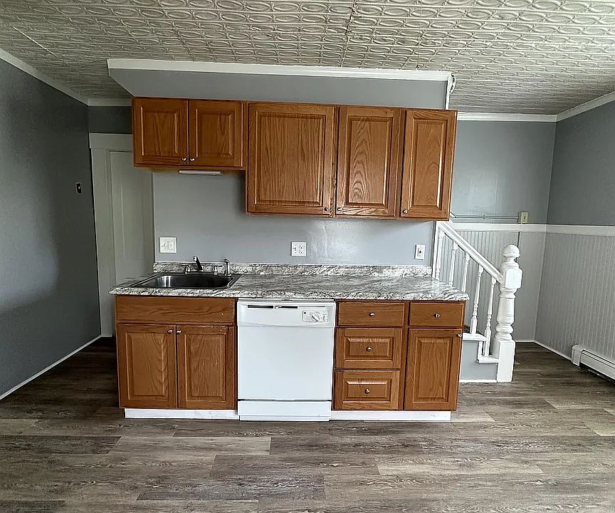 1st image of 1654-1658 N Main St #1654