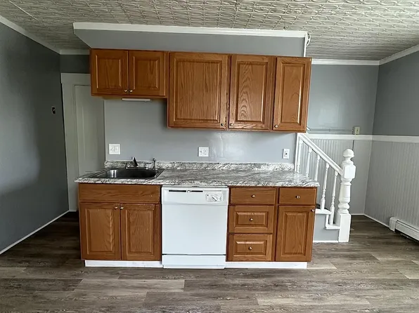 1654-1658 N Main St #1654, Palmer, MA 01069