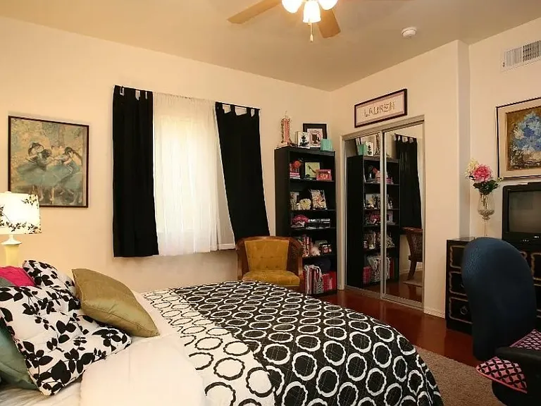 2381 N 4th Ave #1 — Photo 8