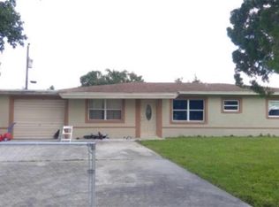 207 E Jersey Rd, Lehigh Acres, FL 33936