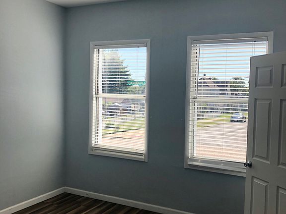4th image of 4827 Gardenville Ave