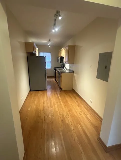 1818 West Chase Avenue #2 — Photo 4