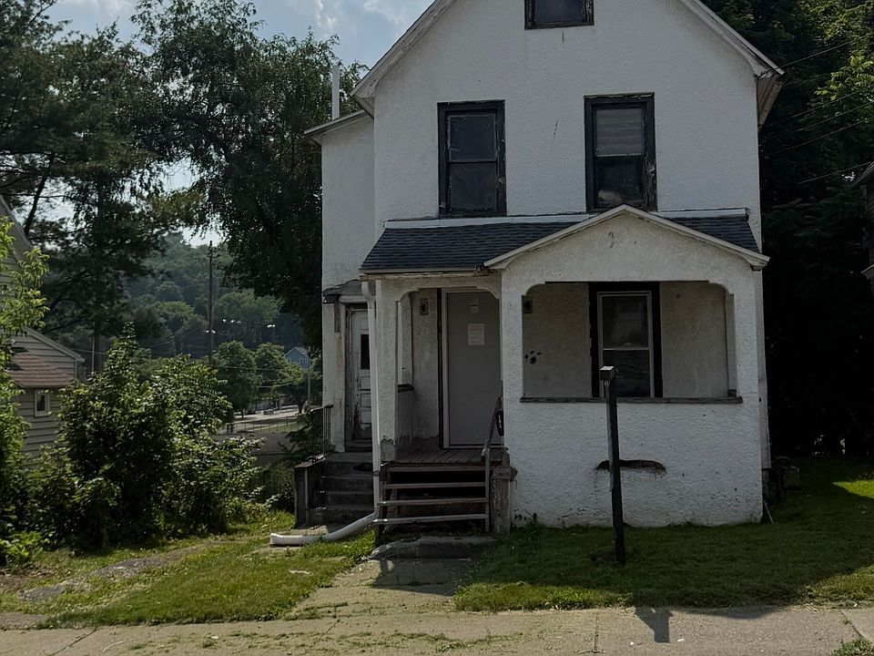 1st image of 105 Oak Hill Ave