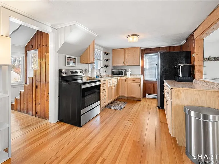 121 Shore Rd — Photo 7