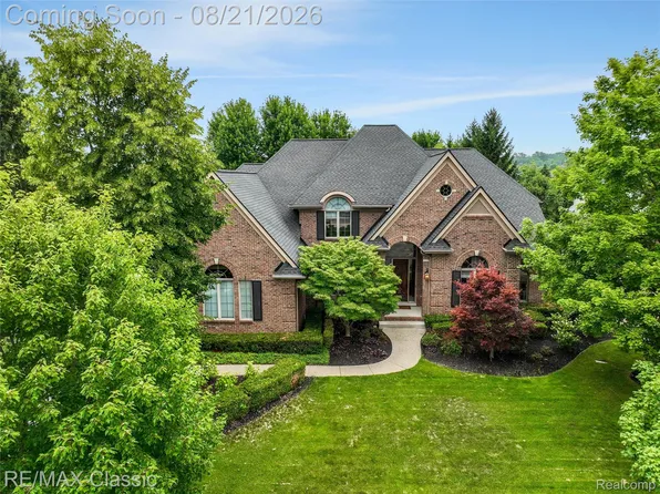 18133 Mission Point, Northville, MI 48168
