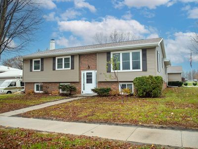 1117 9th St NW, Waverly, IA, 50677