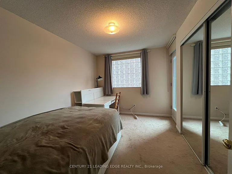 750 Bay St #805 — Photo 13