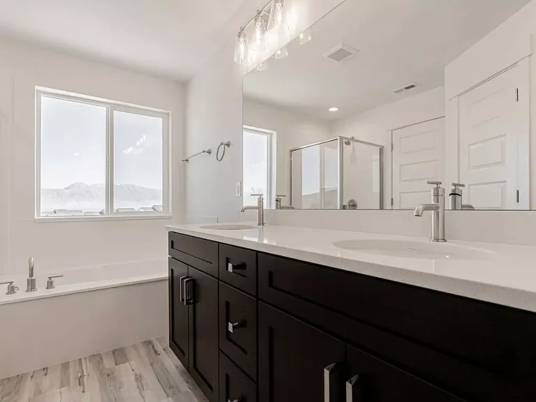 714 N Boseman Way — Photo 7