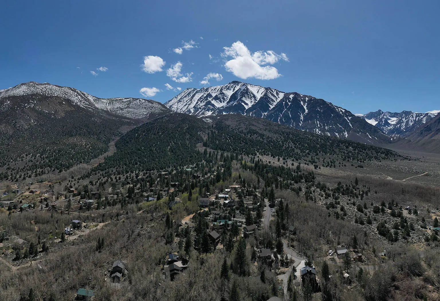 Juniper Dr — Photo 1