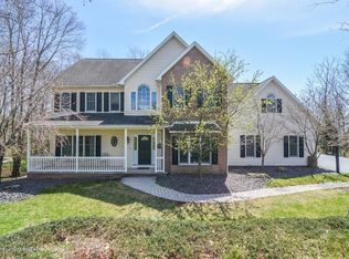 20 Ivy Dr, Shavertown, PA 18708