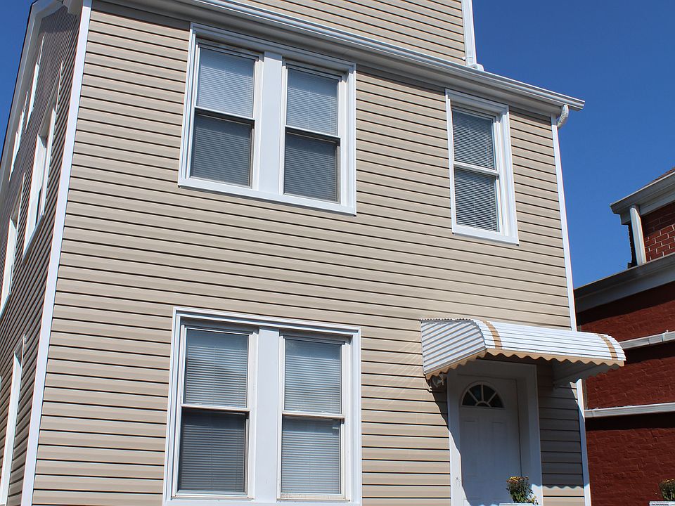 New vinyl siding