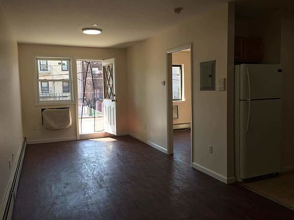 4th image of 23-18 Broadway #2B