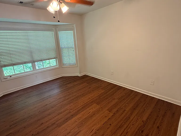 1213 Blairs Pointe Dr — Photo 10