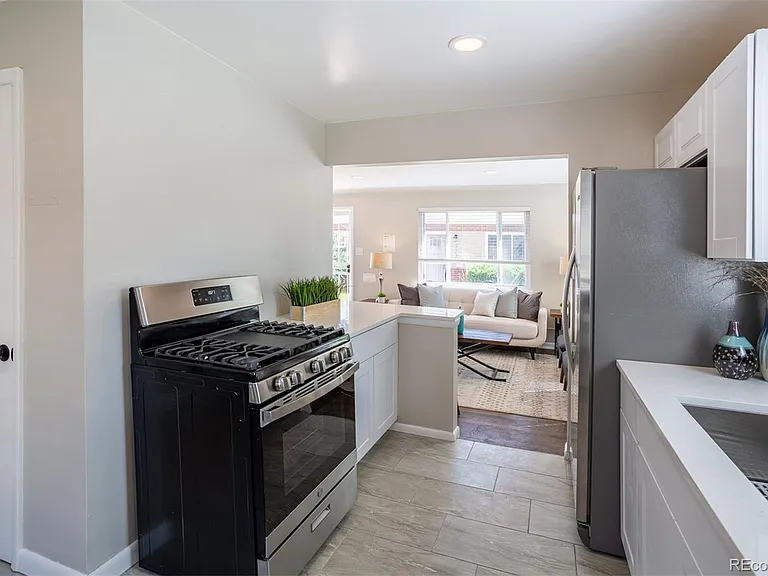 500 S Pennsylvania St #514 — Photo 11