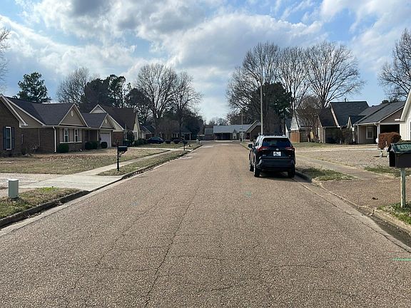 4th image of 6251 Skyview Cir