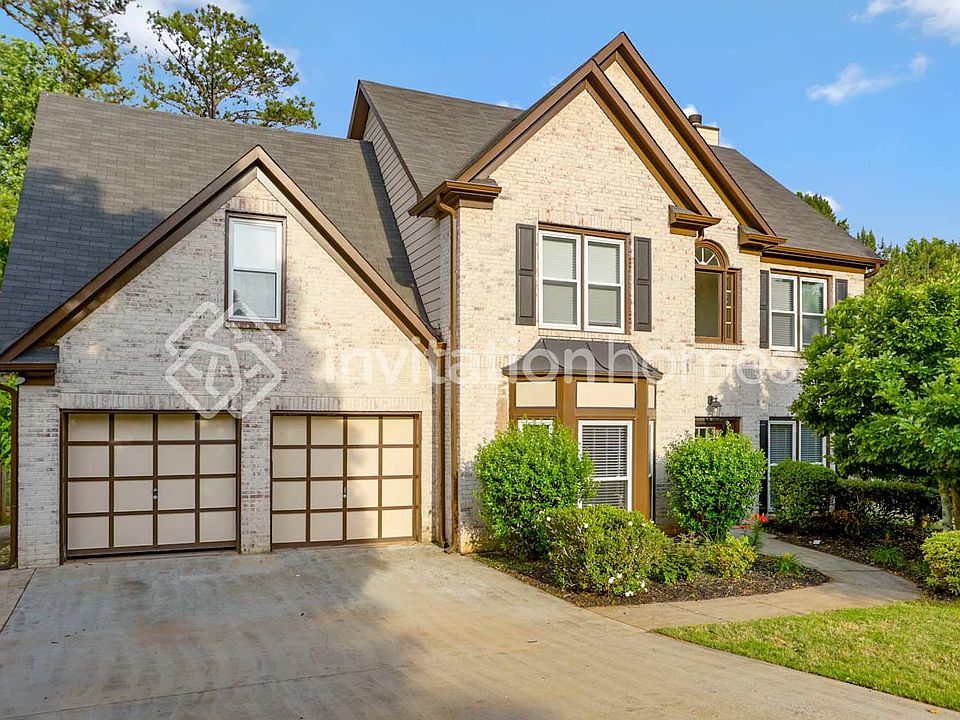 1st image of 2256 Glenridge Dr