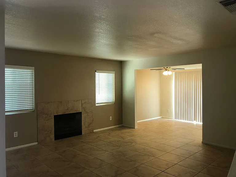 130 E Mills Dr #3 — Photo 6