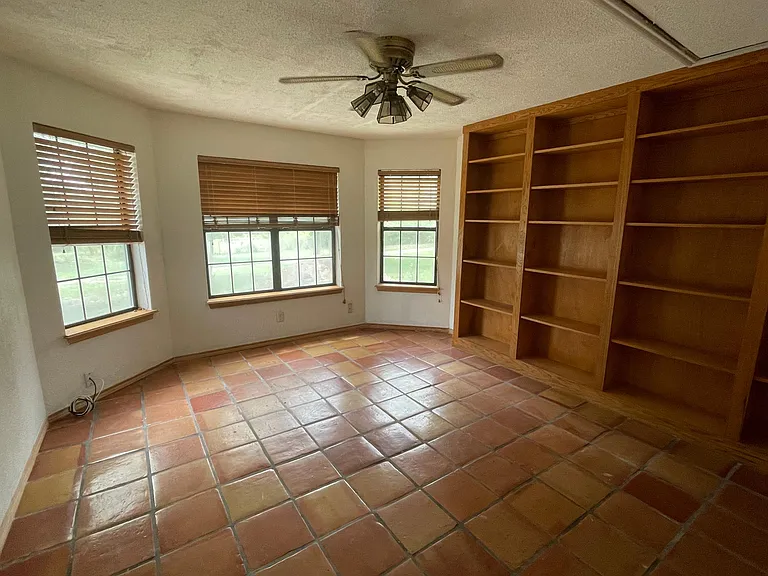 7702 Wells Trce — Photo 7