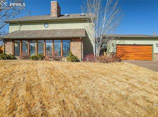 11 Gunsmith Ct, Pueblo, CO 81008