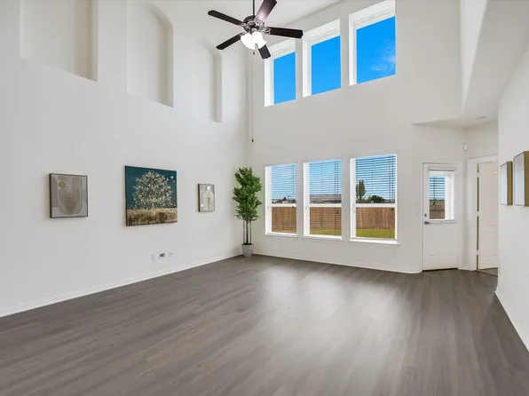 115 Mollie Dr, Hutto, TX 78634