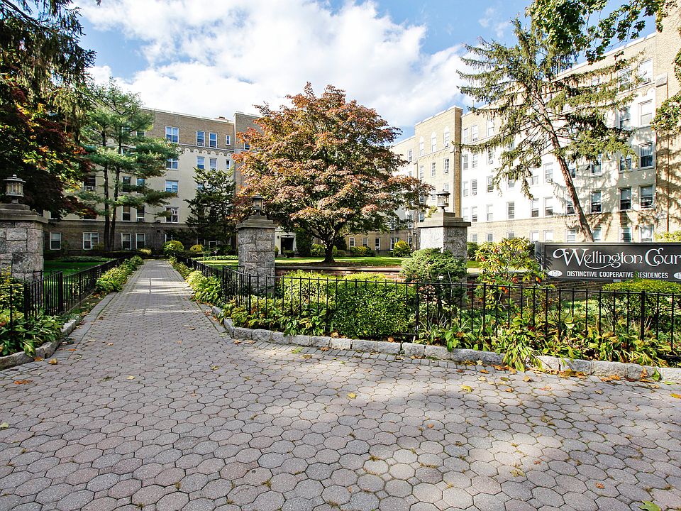 1st image of 472 Gramatan Ave #5-3AA