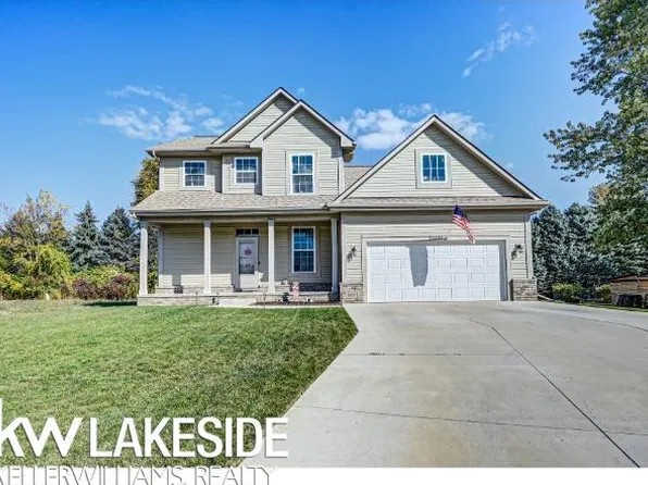 26377 Pine Gate Dr, Chesterfield, MI 48051