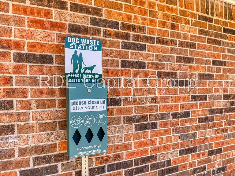 8045 W Elizabeth Ln #222 — Photo 18